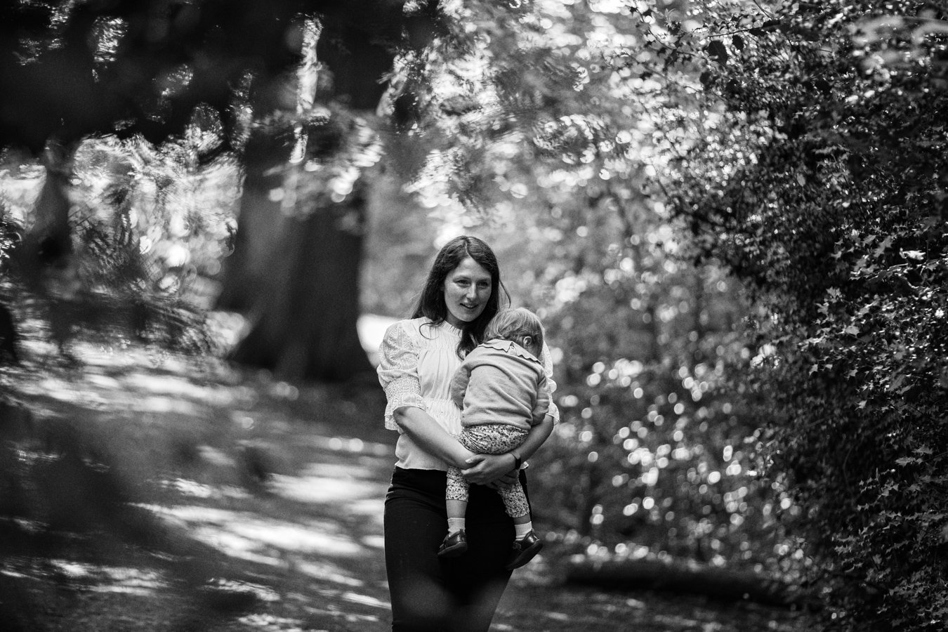Haghgate Family Photographer - Parkland Walk and Highgate Wood Family Photography (26).jpg
