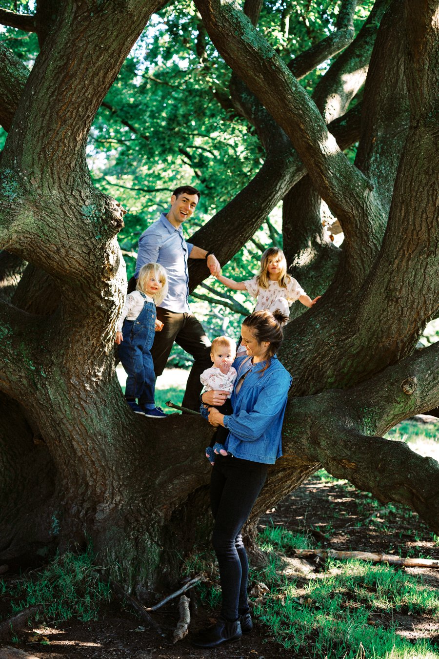 Family photo shoot on Hampstead Heath in North London (13).jpg