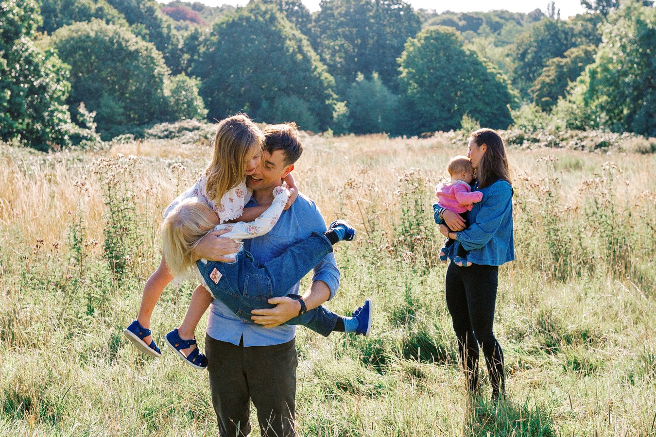 Family photo shoot on Hampstead Heath in North London (21).jpg