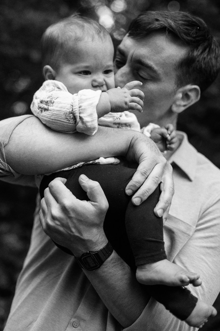 Family photo shoot on Hampstead Heath in North London (34).jpg