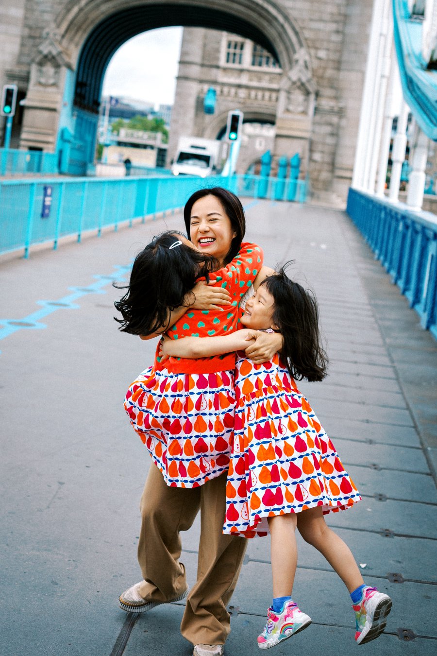  Celebrating motherhood with a London Vacation Photography Session 