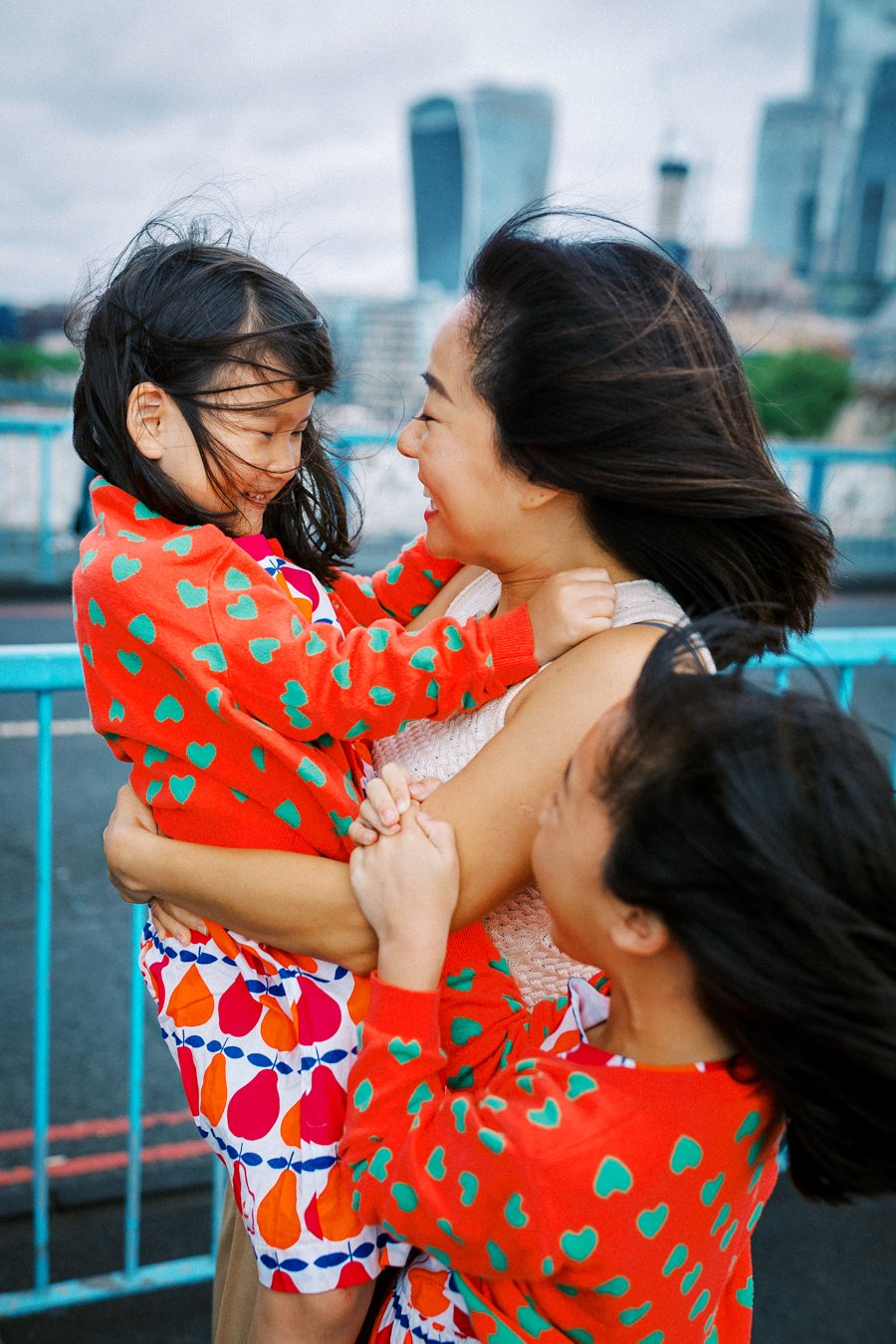 Celebrating motherhood with a London Vacation Photography Session (18).jpg