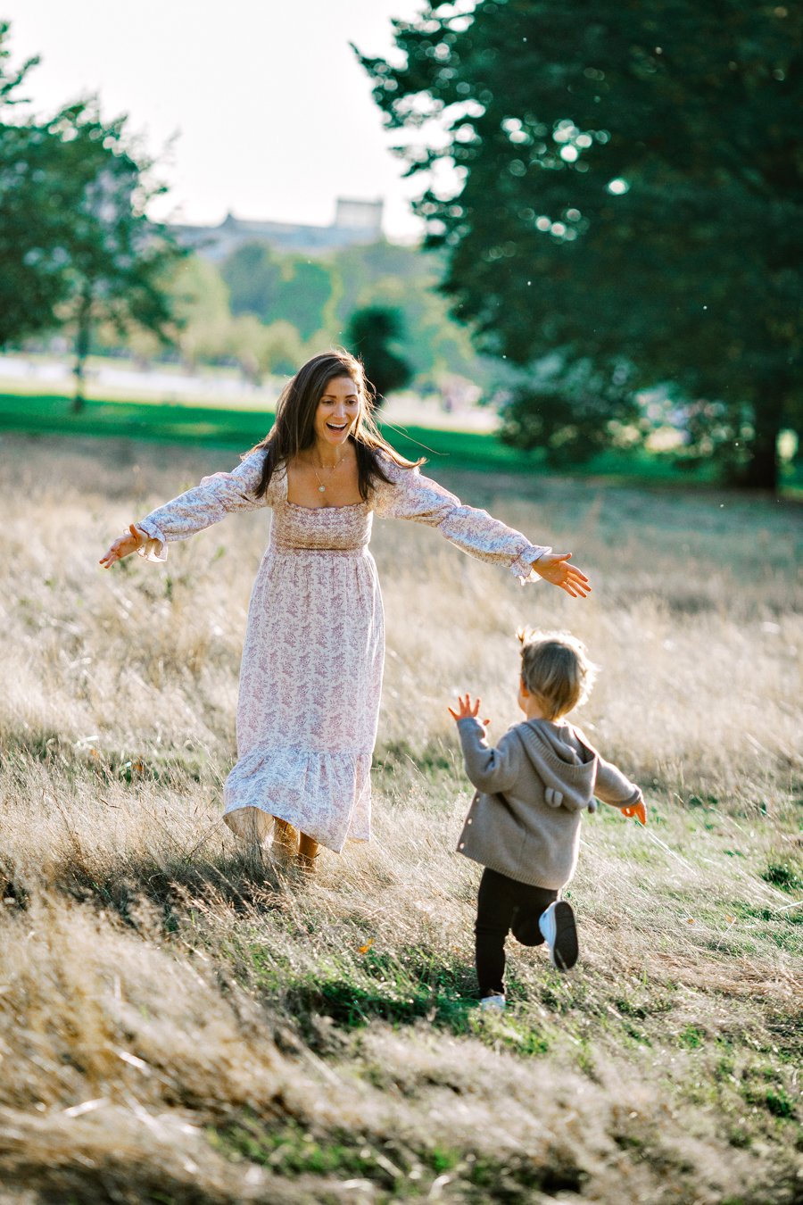  Maternity and Family Photography in Kensington Gardens 