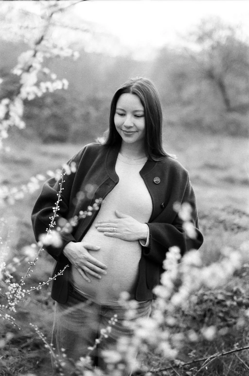 Top-Rated Maternity Photography in Hampstead Heath, North London (39).jpg