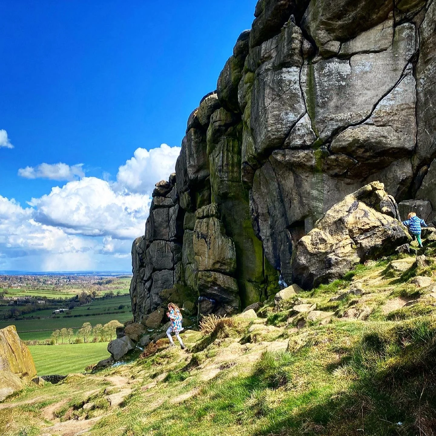 The Reluctant Explorers: Yorkshire Walking With Kids — Almscliff Crag
