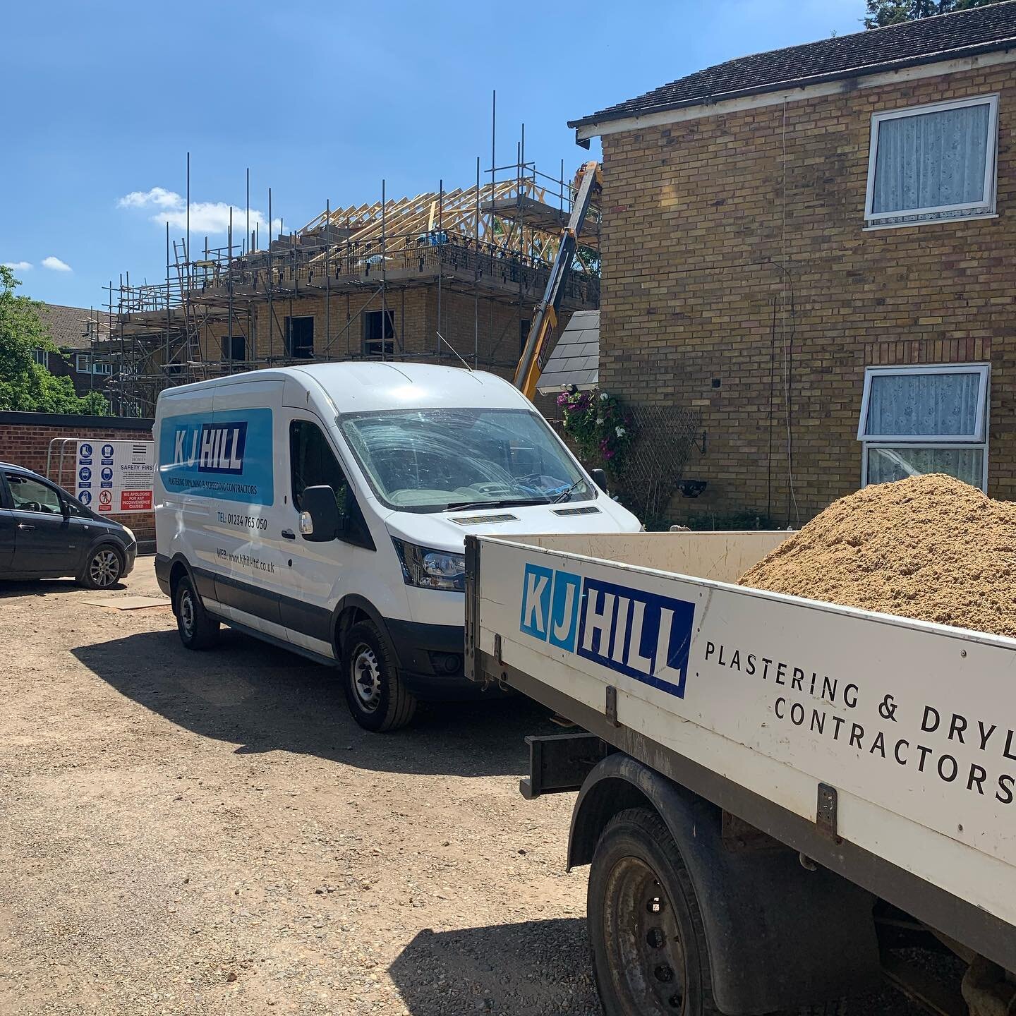 On site in Enfield for a job for  Beveley Homes .
#enfield #screeding #drylining #tapeandjointing