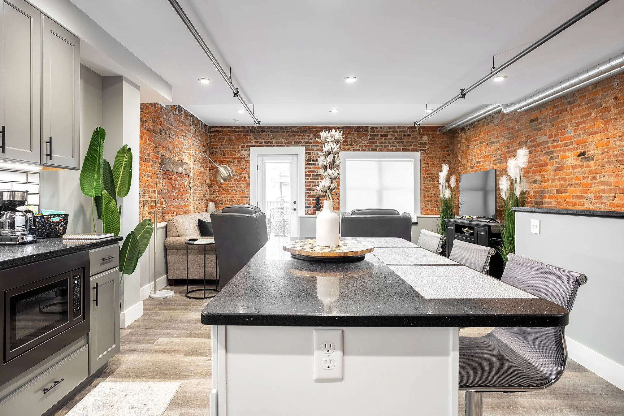 Airbnb 1A — The Gibson Downtown Lafayette