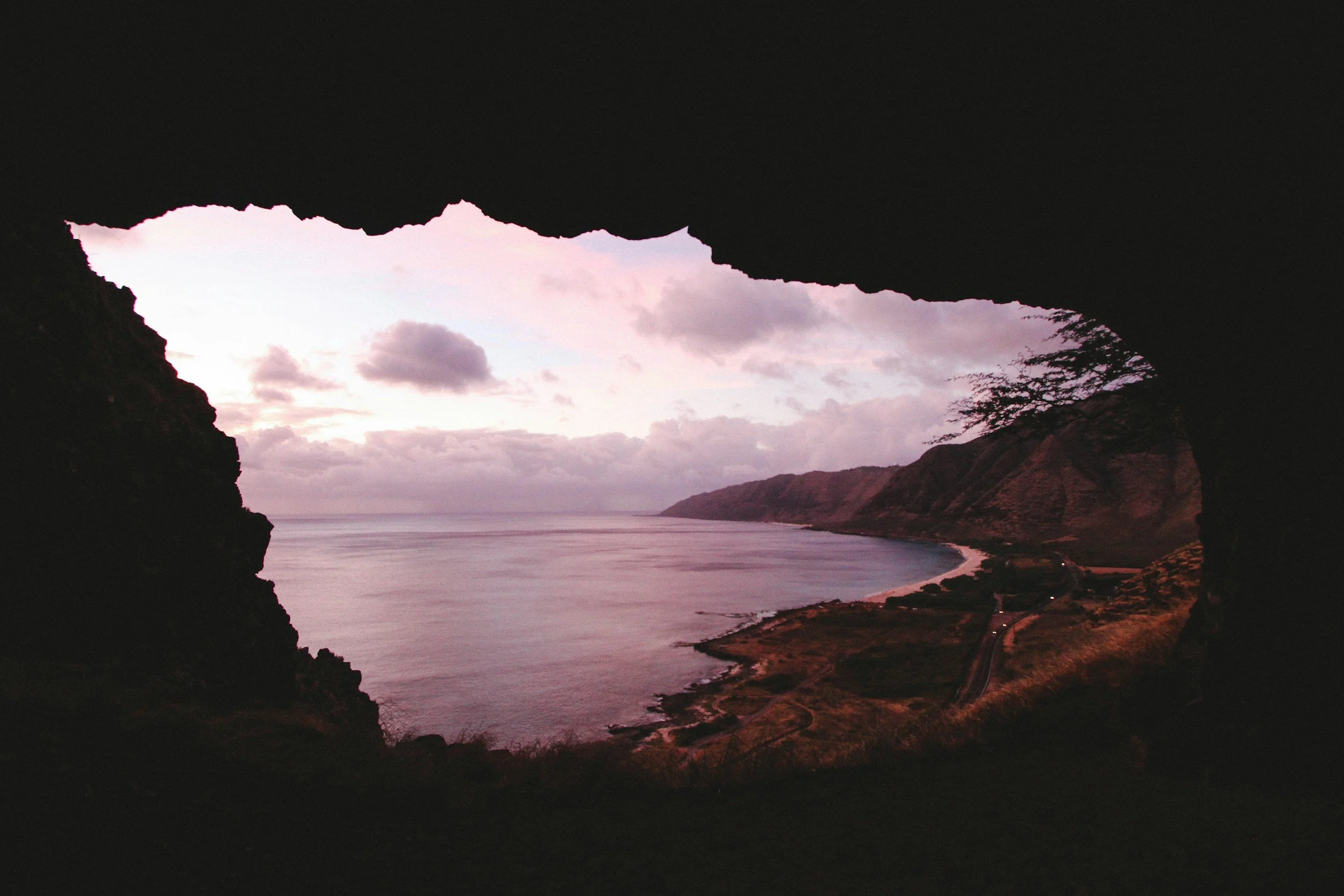 cueva_rapa nui_costa_chile.jpg