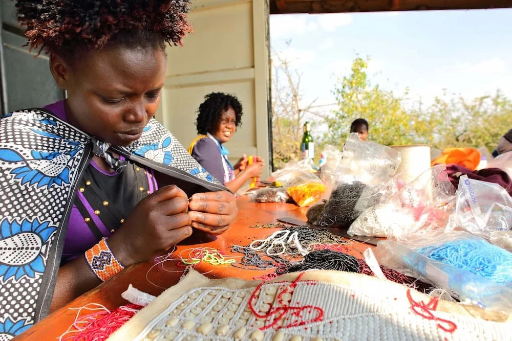 The-careful-process-of-threading-beads-woman_maasai.jpg