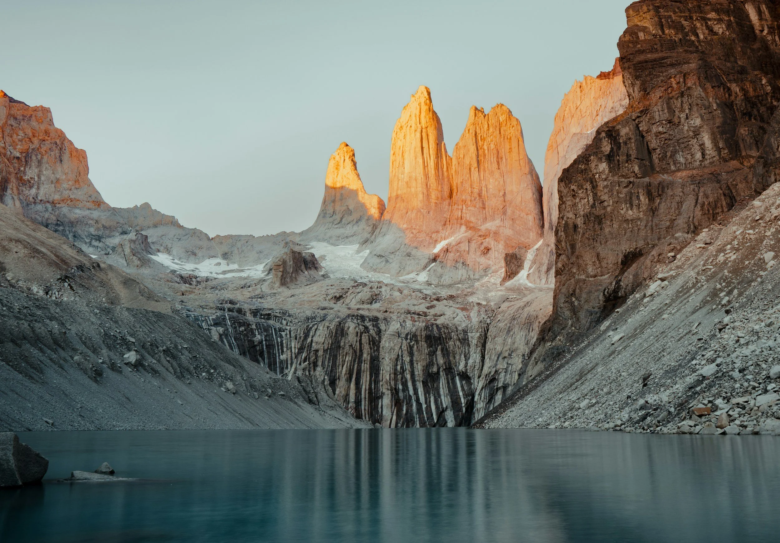 unsplash-image-vEuy8n4DmSc.jpg