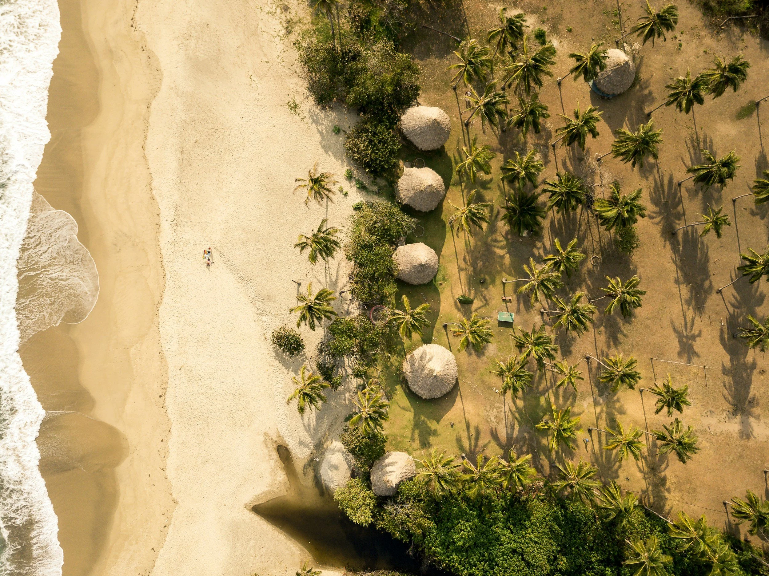 Descubre el Parque Nacional Tayrona: naturaleza y tradición caribeña