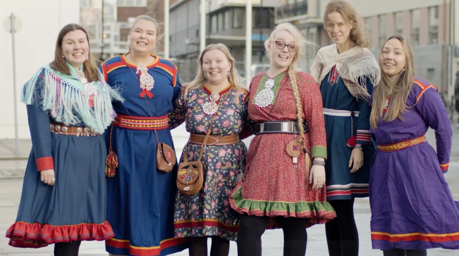 sami woman kofte dres tradition norway.jpg