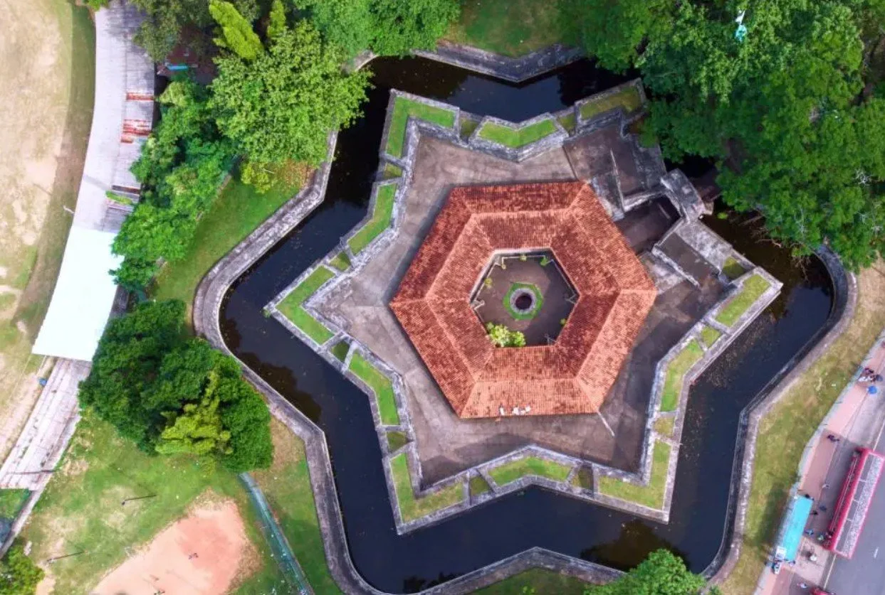 matara fort sri lanka.jpg