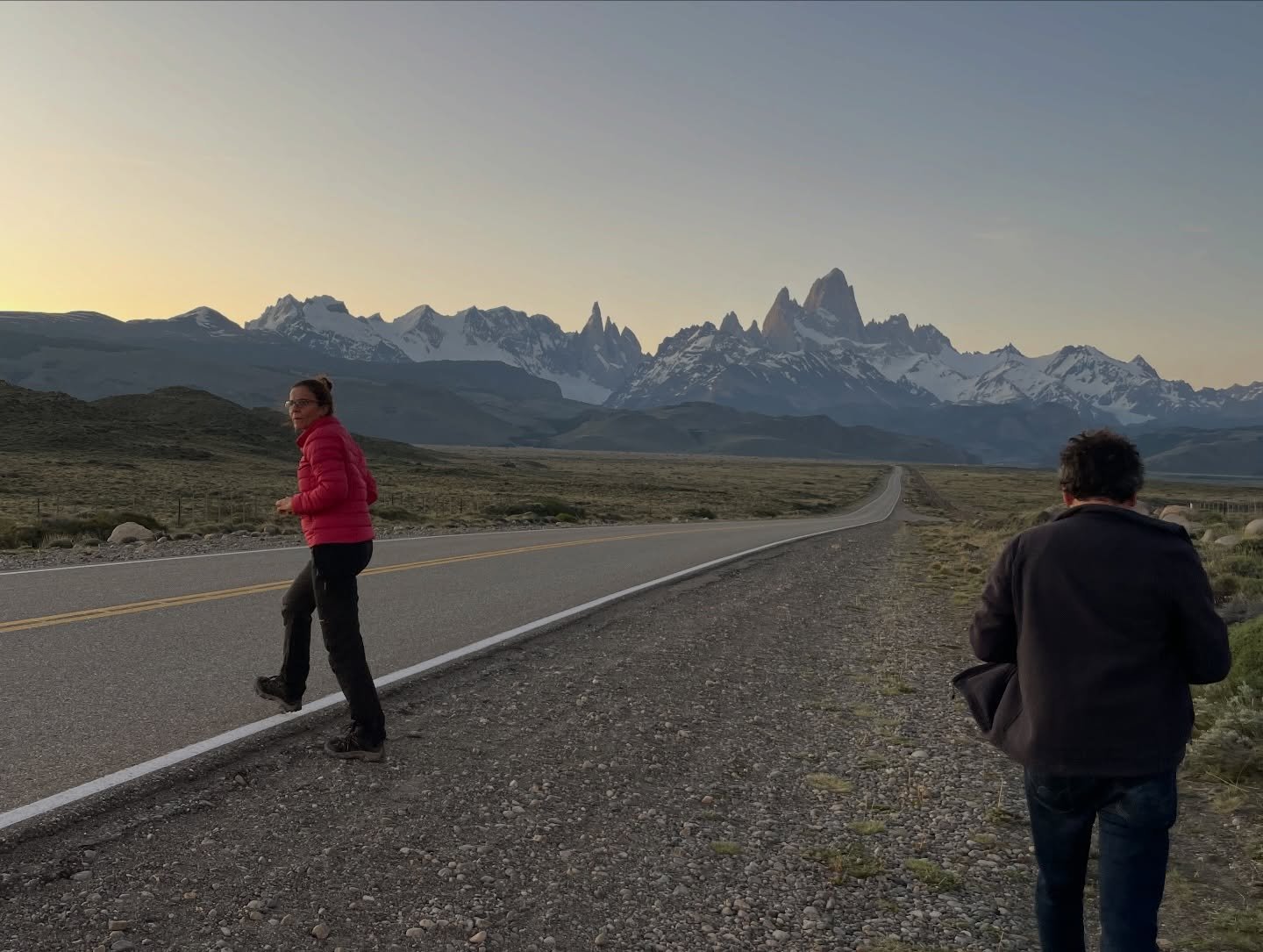 Me siento orgullosa de ser vuestra anfitriona en esta ruta: Argentina y Chile✨

Una ruta que resume lo mejor de la Patagonia Norte y Sur, alej&aacute;ndonos del turismo convencional y formando parte de un paisaje inmenso en una de las mejores &eacute