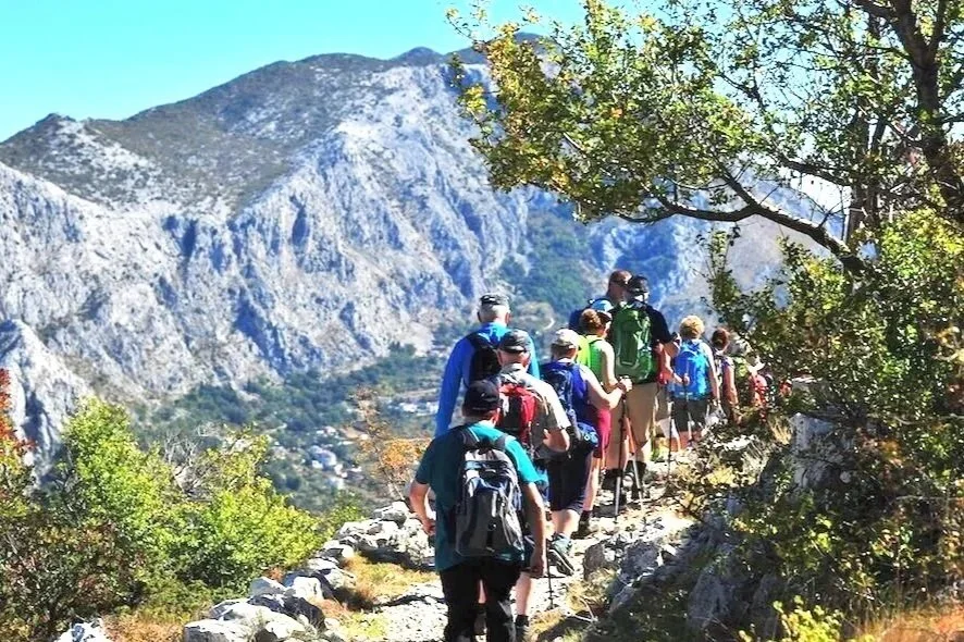 nature%252Bhike%252Bperun.jpg