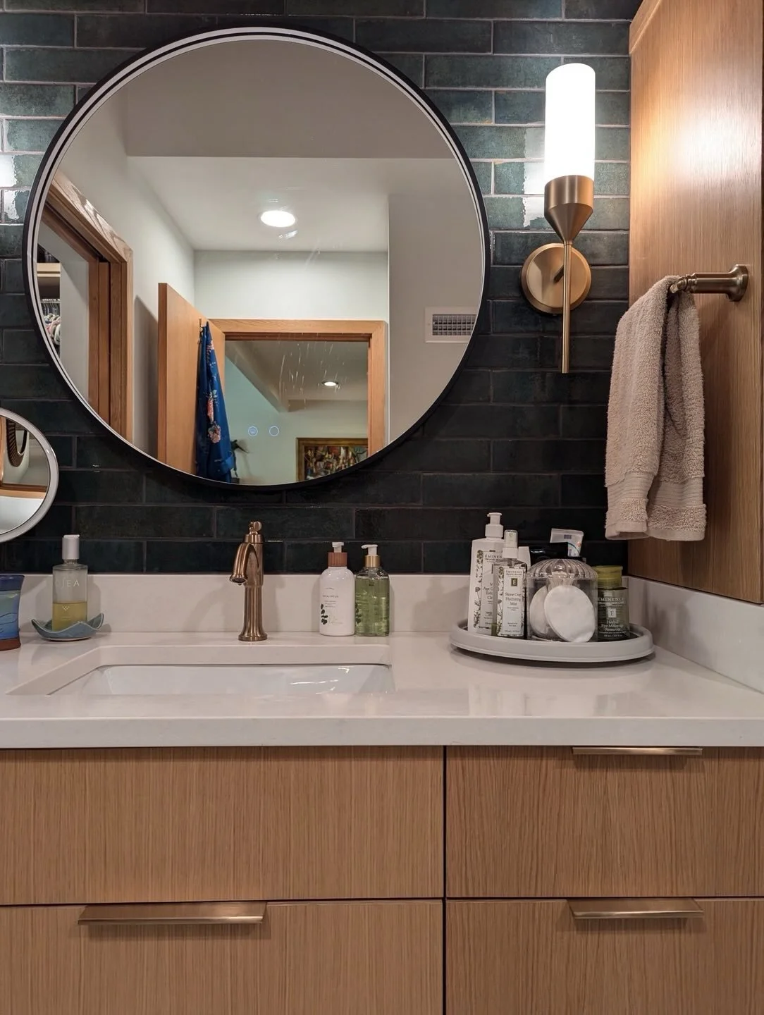 Renovations aren&rsquo;t just about tile samples and design boards.

They&rsquo;re also about everything you own.

Before construction even begins, homeowners have to figure out:

&bull; What to declutter
&bull; What to pack and protect
&bull; How to