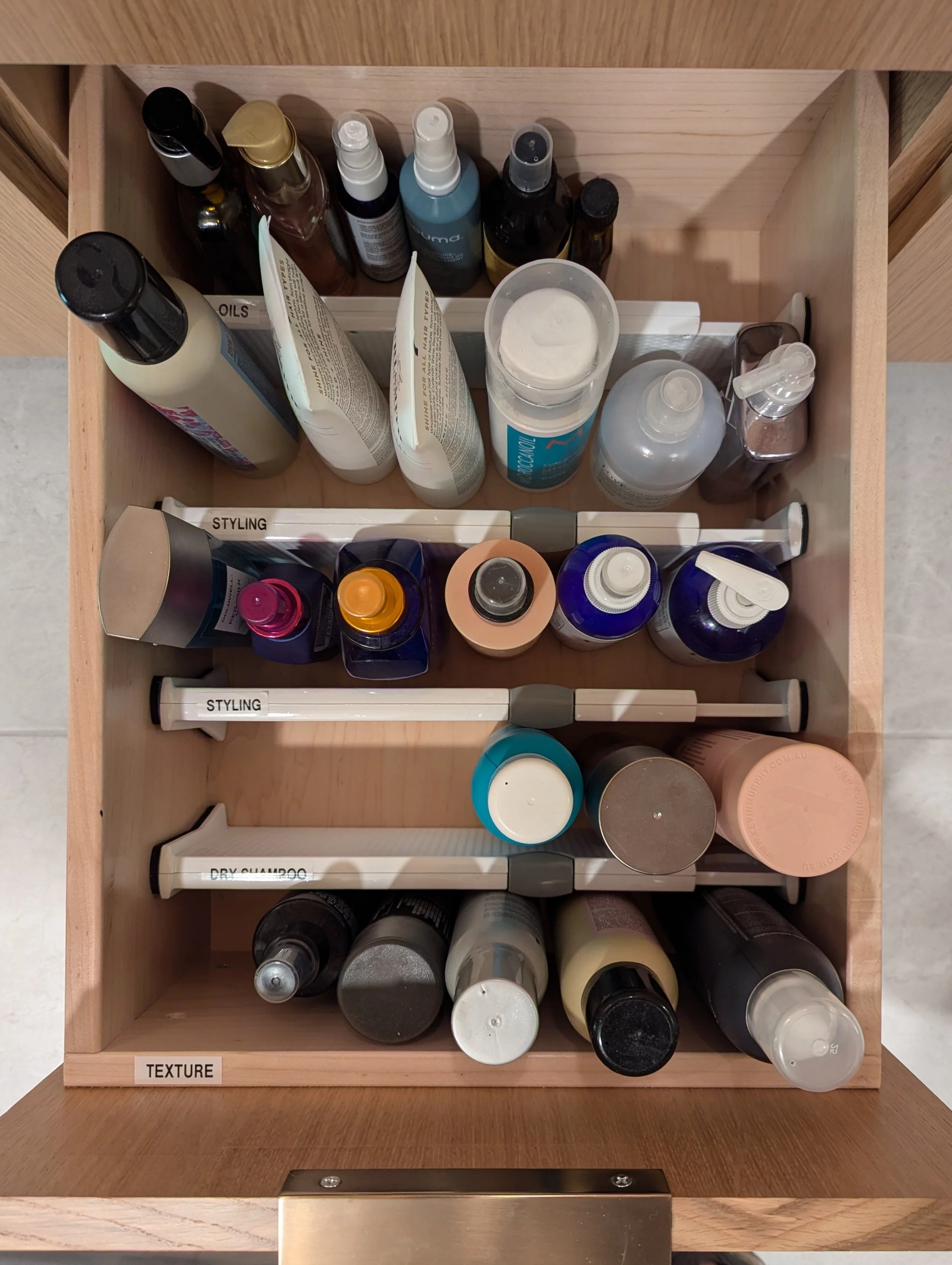 Bathroom-drawer-open-organized-with-drawer-dividers-by-Green-Mountain-Space