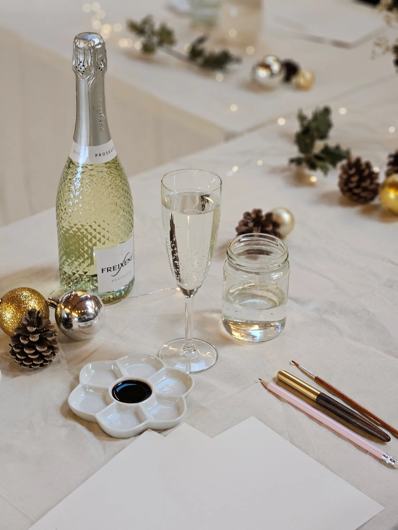 Paint &amp; Sip: Christmas Cards