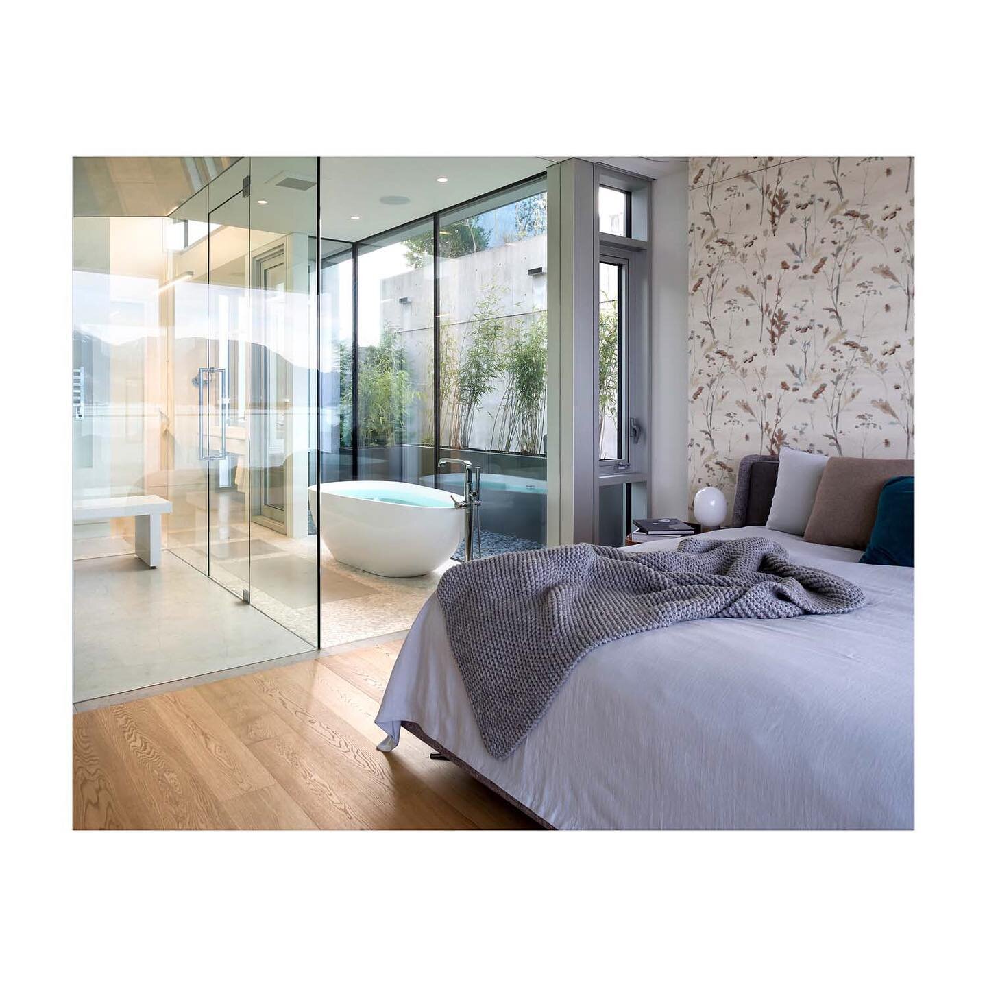Point Grey Residence / Lamoureux Architect / Vancouver BC
.
.
.
.
.
.
.
.
@lamoureuxarchitect 
#innenarchitektur #interiorwarrior #interior2you #bedroomdesignideas #instaarchitecture #archigram #bedroomdecor #architecturelover #bedroomdesign  #modern