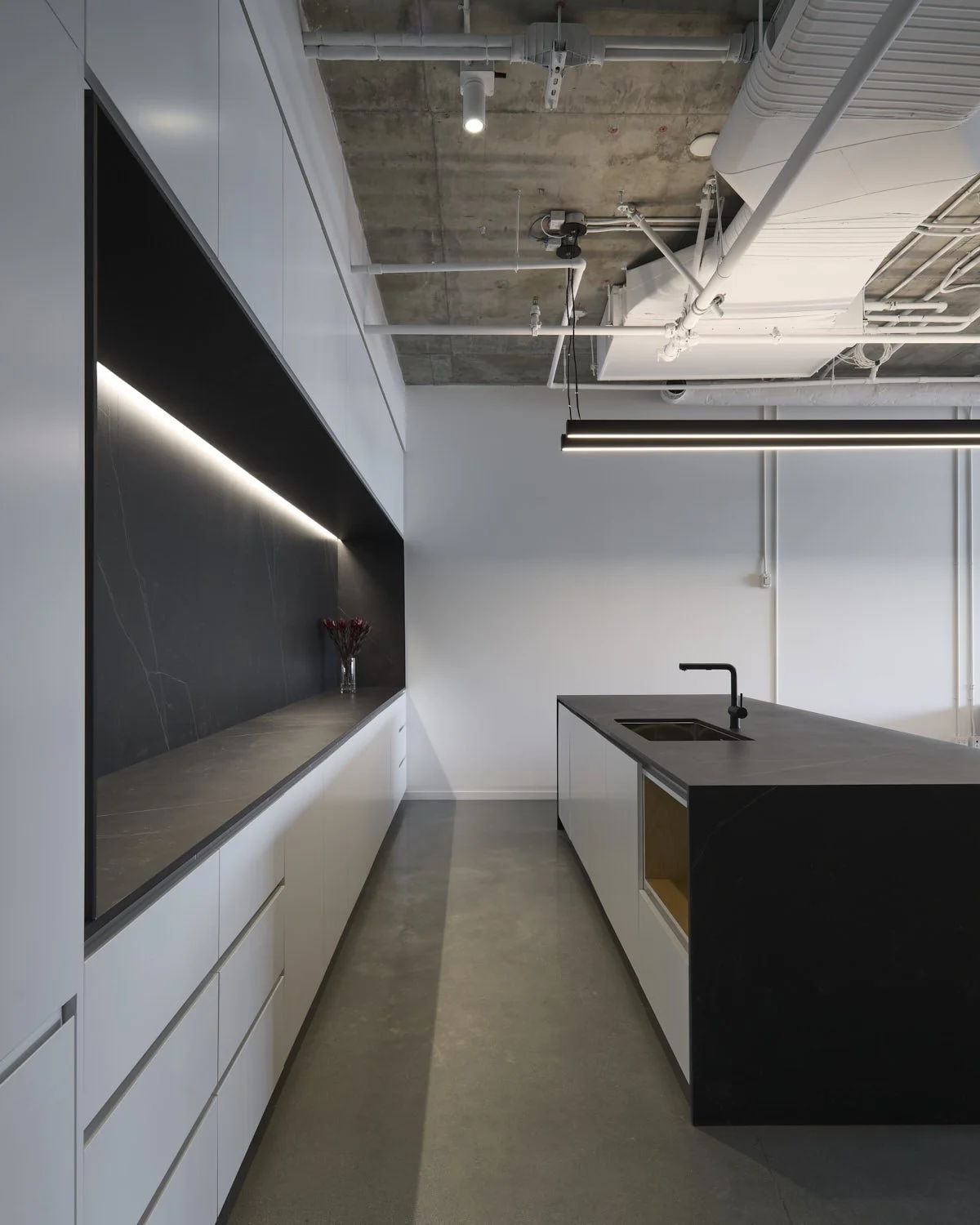 STA-AccountingOffice_FN_SJC3854E.jpg