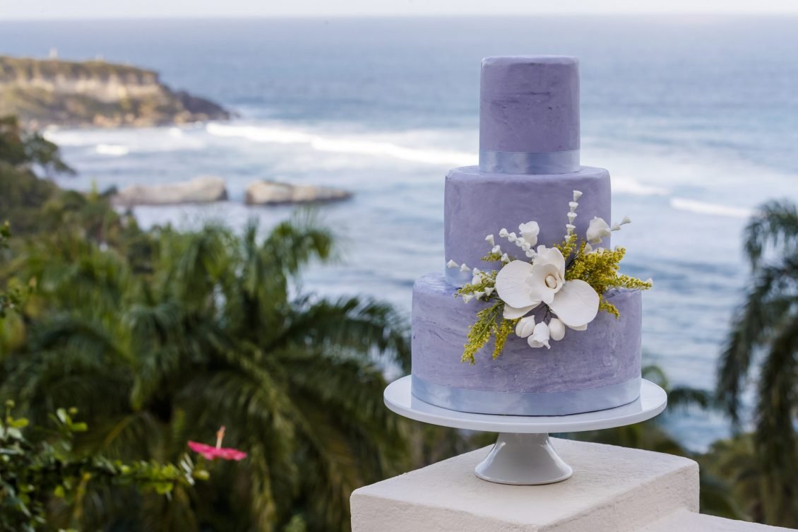 coastal-outdoor-bold-blue-tropical-wedding-dominican-republic-37-scaled-1130x753.jpg