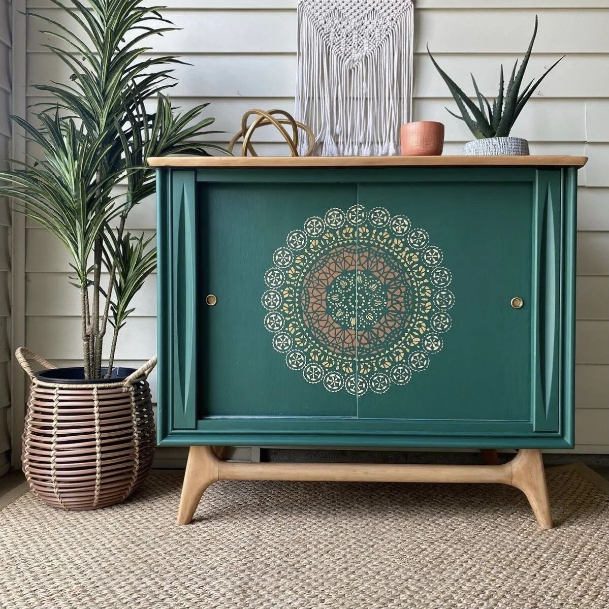 ONE Jacob's Well — Melange paints