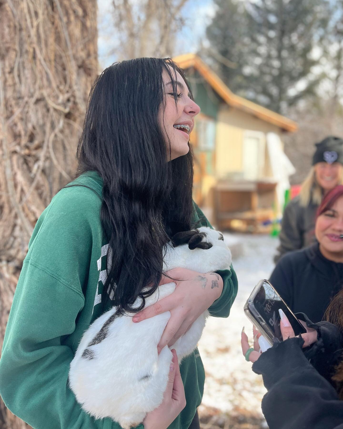 Lots of bunny love today with Bridges High School 😍

@rfschools 
#roaringforkvalley #careerday #fieldtrip #apsenco #carbondaleco #bunnylove #rexrabbit #dwarfhotot #therapybunny #animalassistedtherapy #recreationtherapy