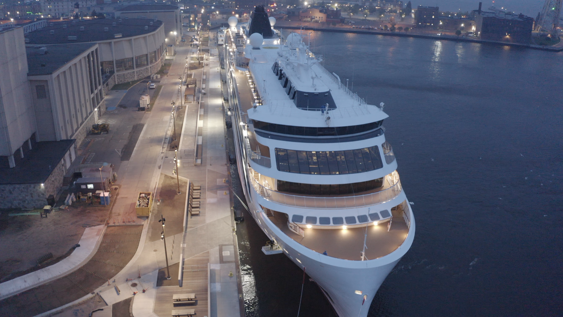 Cruise ship at the DECC