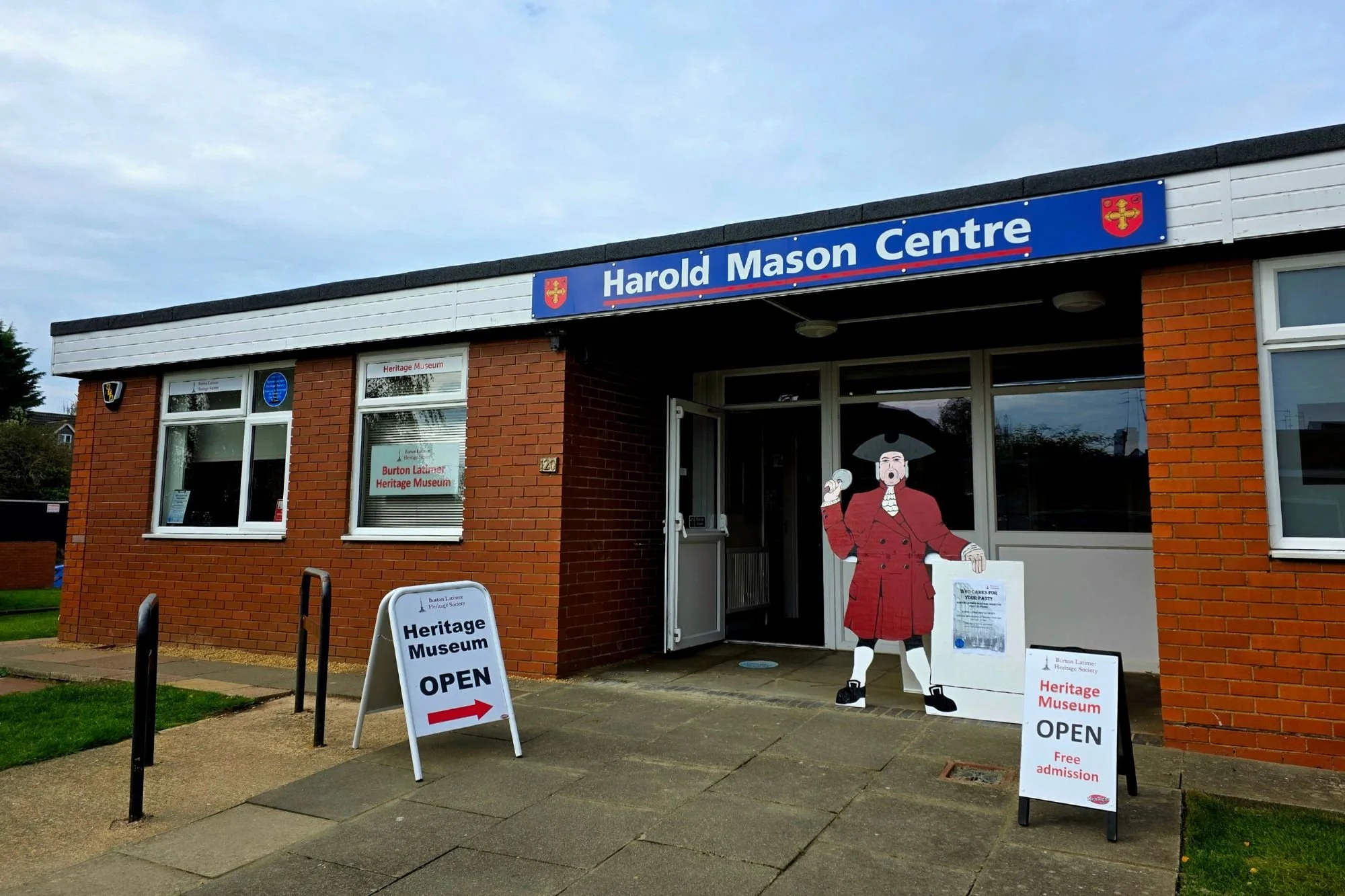 Burton Latimer Harold Mason Centre.jpg