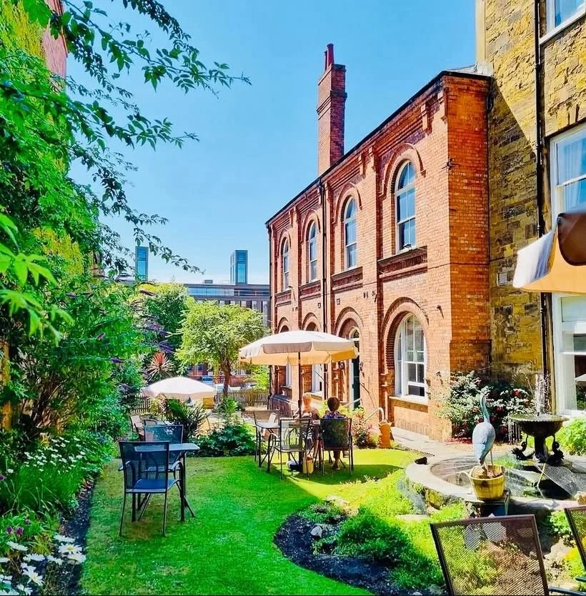 George Row Club building