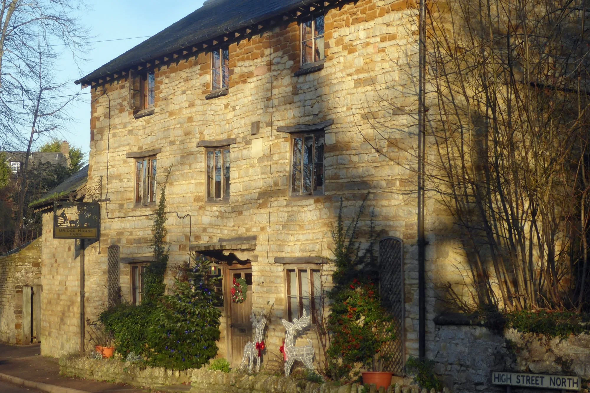 Tiffield Bridge House Farm.jpg