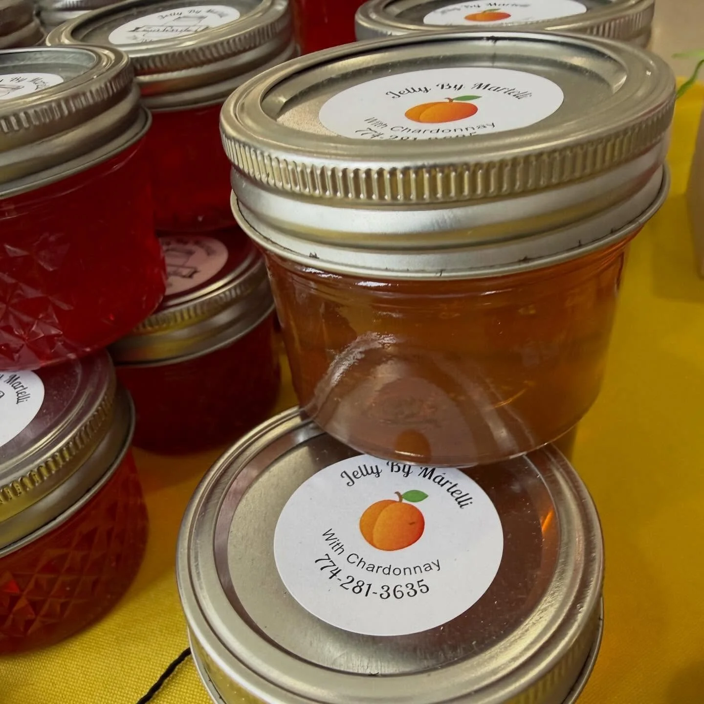 Chill out with us today at the market. Looks like snow is stopping, roads are clear and we are here for you. 

&mdash;🍴🧅🧄🥜🍇🍴&mdash;
⏰ Sunday from 10am - 1:30pm

📍Tiverton Middle School
10 Quintal Drive, Tiverton, RI 02878. 

🚗 Free and open t