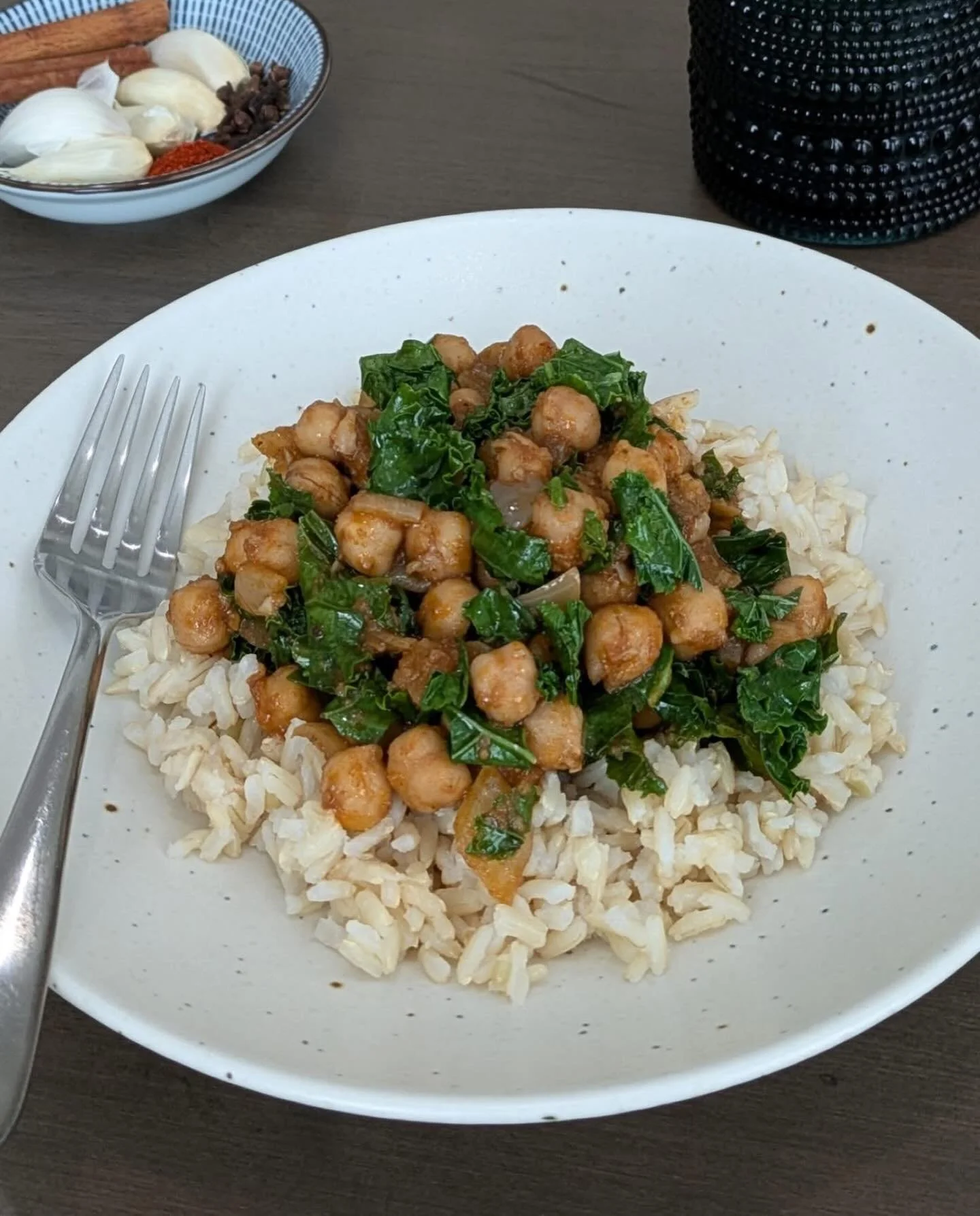 Start your 2026 off right with nutrition &amp; delicious fresh vegetarian foods from @bluebirchprovisions. Come by this Sunday and meet Patricia &amp; Robert of Blue Birch Provisions and check out all the meal options. 

They are all about reimaginin