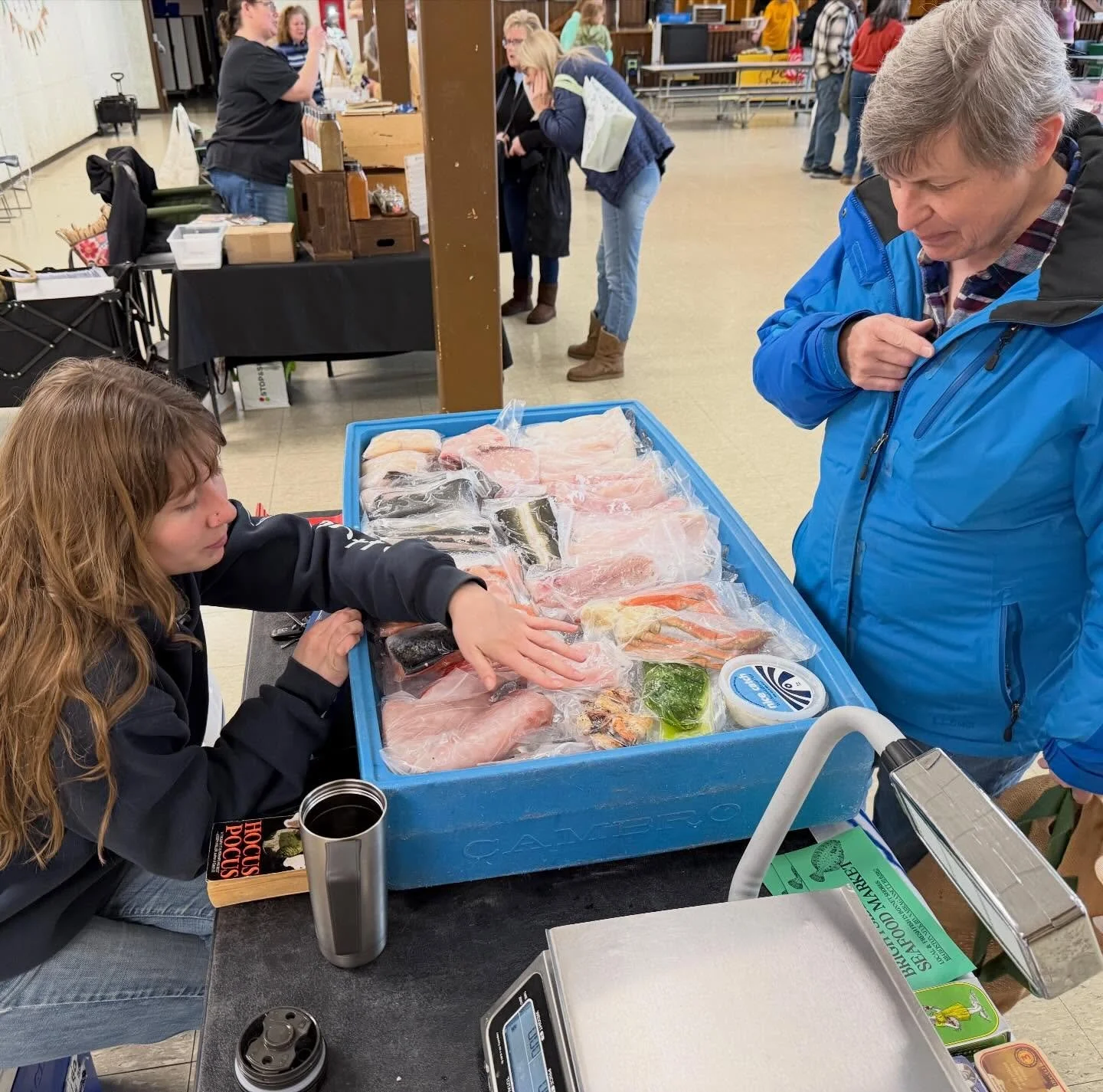 Rain or shine or fog, you showed up! Thank you for your incredible support. Fabulous market today. High five to everyone who came out in the fog to see us. We are always grateful. 

Stay tuned for next week&rsquo;s vendor lineup&hellip;🙌🏻🙌🏻