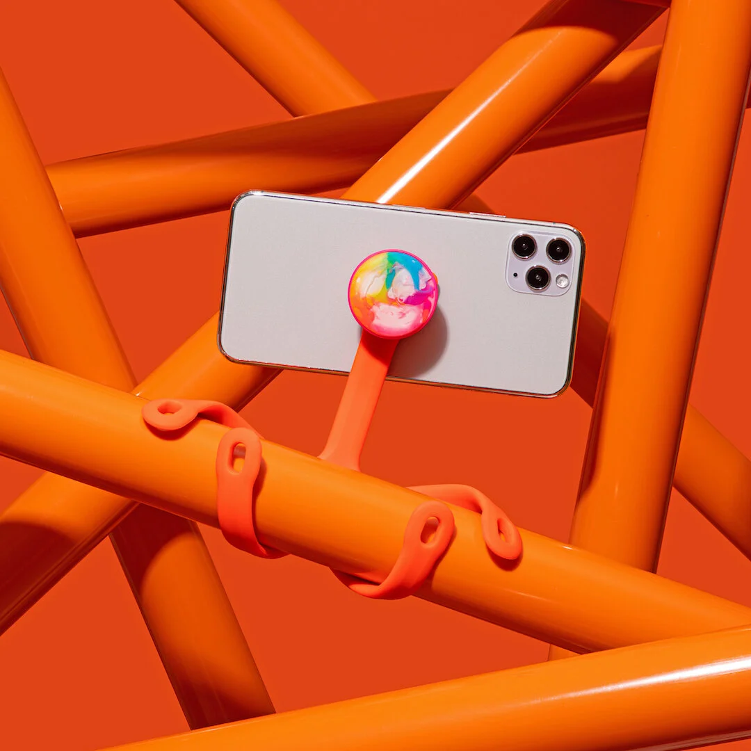 PopSocketQ3_PopMount2Flex3-024_1x1-1080.jpg