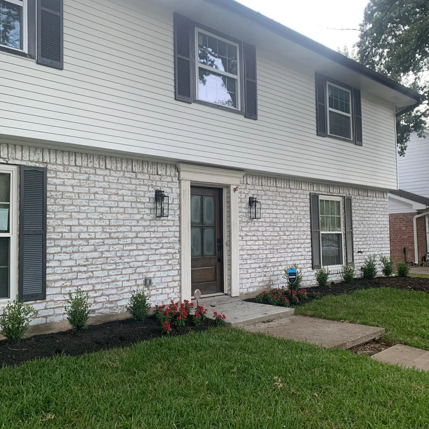 Ready??? Almost there
It is looking beautiful be ready 🥰

#houstonrealestate #houstonrenovation #houstonflips #renovations #homerenovations #design #houstondesign #houseexterior #explorehouston