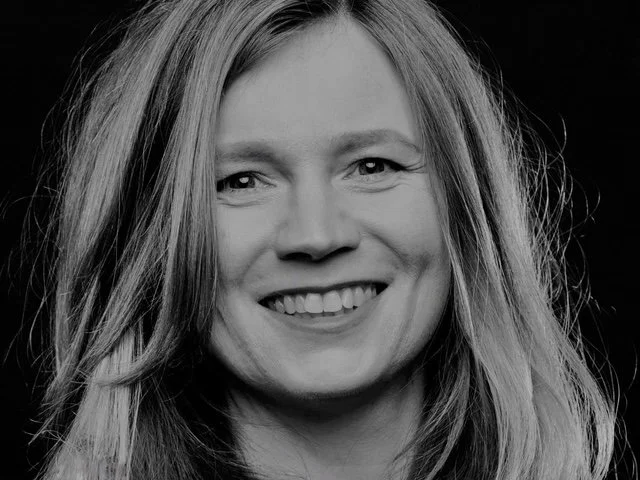 #121 Mit Dr. Kirsten König von Pinsel zu Paragrafen