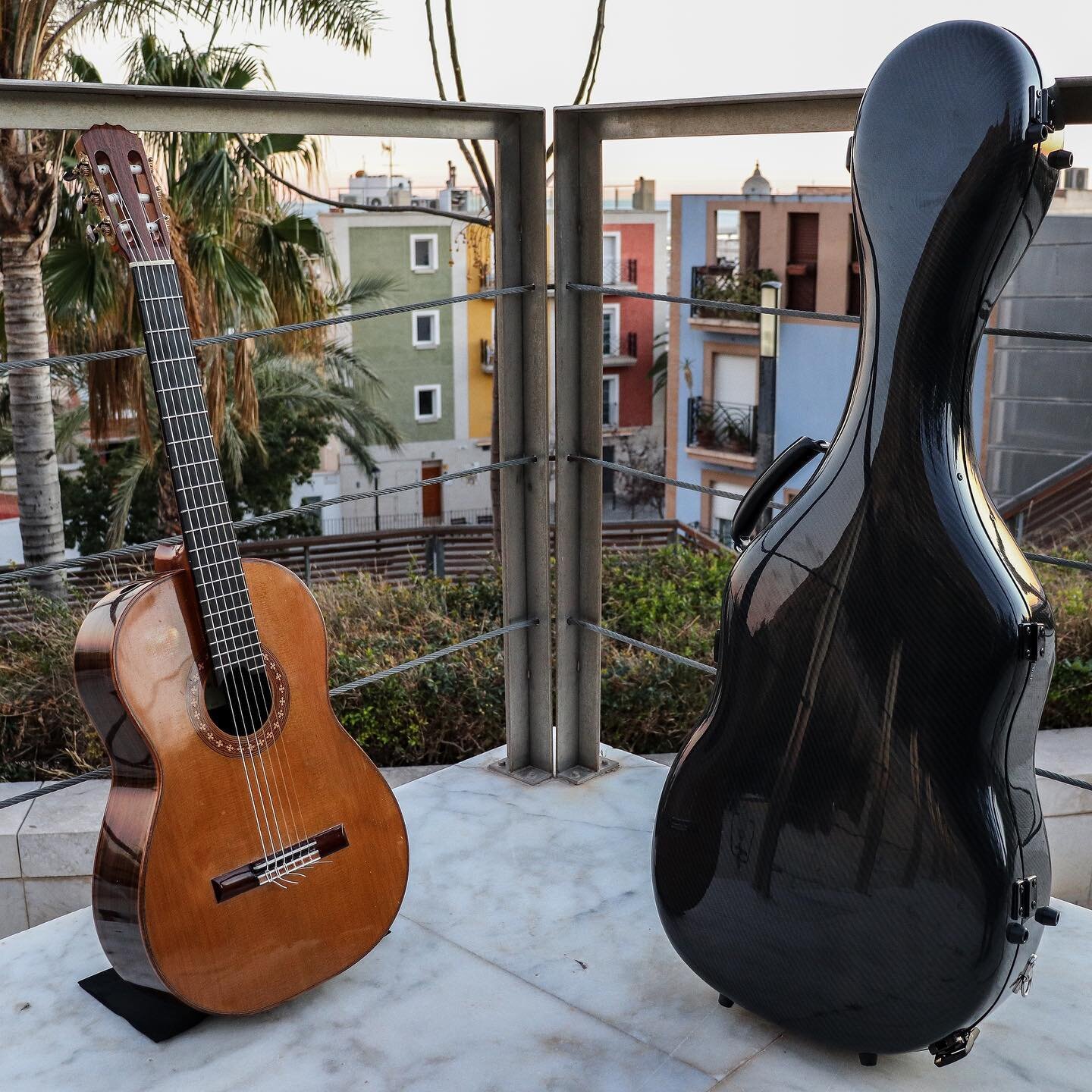 Two weapons of choice just hangin out in Alicante, Spain. My @stevenwalterguitars and @accordcase . Hope to be back some day soon. 

#classicalguitar #stevenwalterguitars #accordcase #spain #alicante #classical #guitar #guitarist #musician #nylonstri