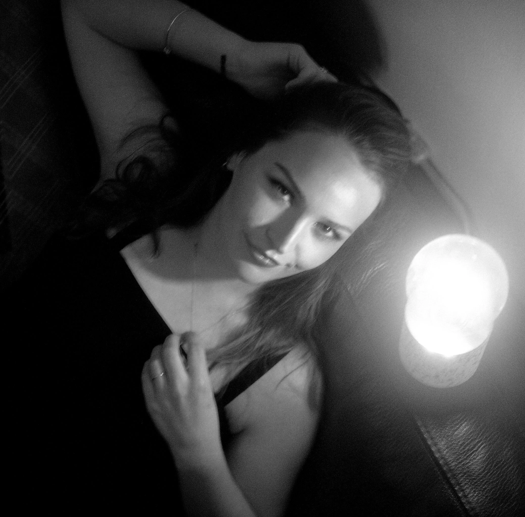 000441820003BW.jpg