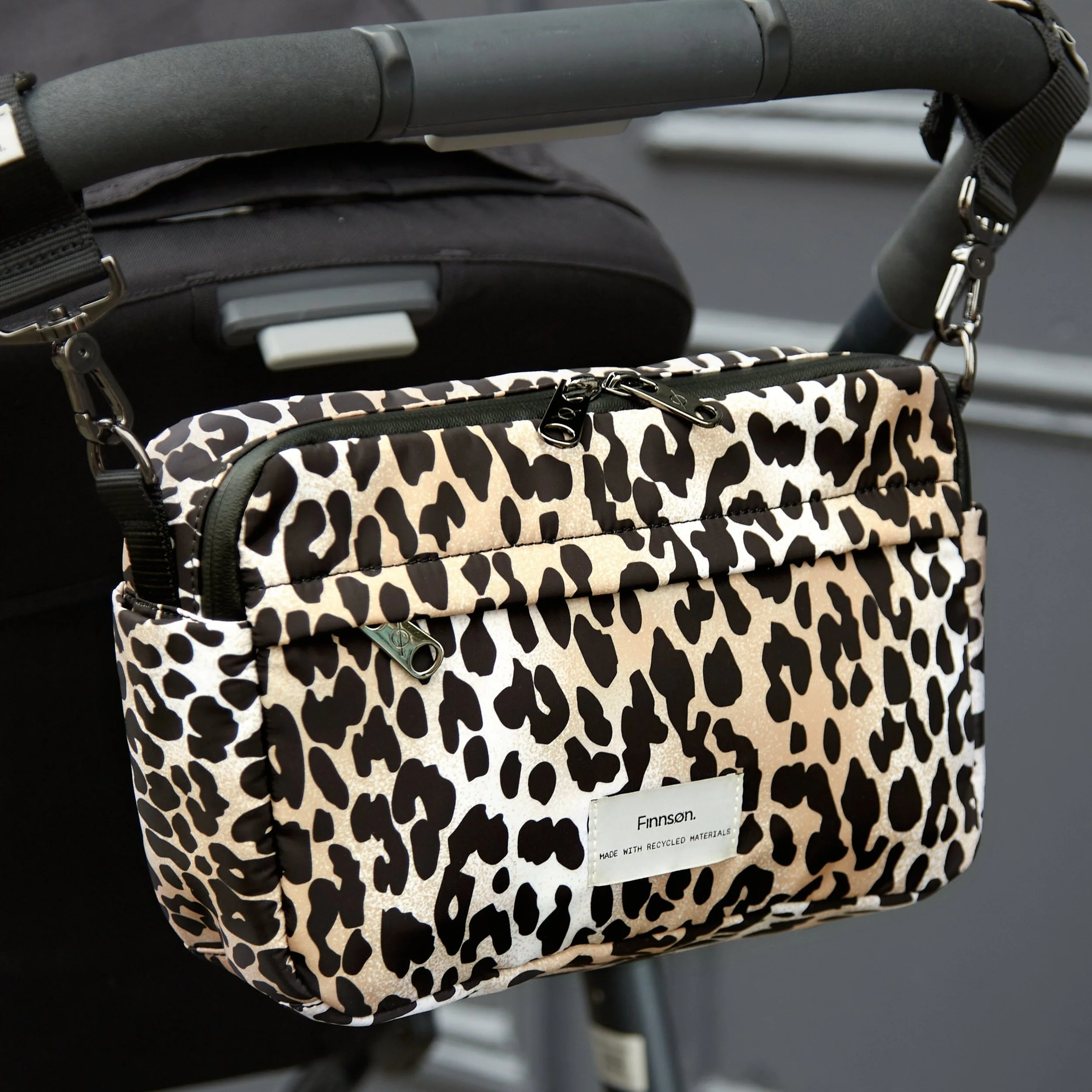 FRIDA Stroller organiser - Leopard\u003cbr 