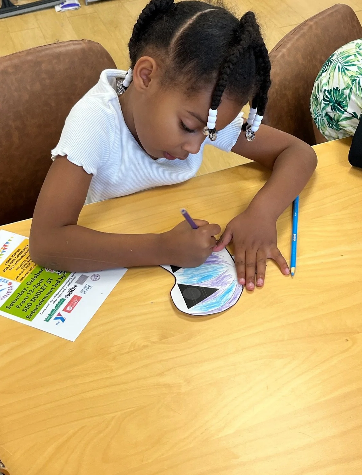 🍂 October&rsquo;s Play Dates were filled with laughter, leaves, and lots of creativity! Families came together for cozy fall crafts and time with friends! Learning and growing are always more fun together. #octoberphotodump #powertotheparents #first