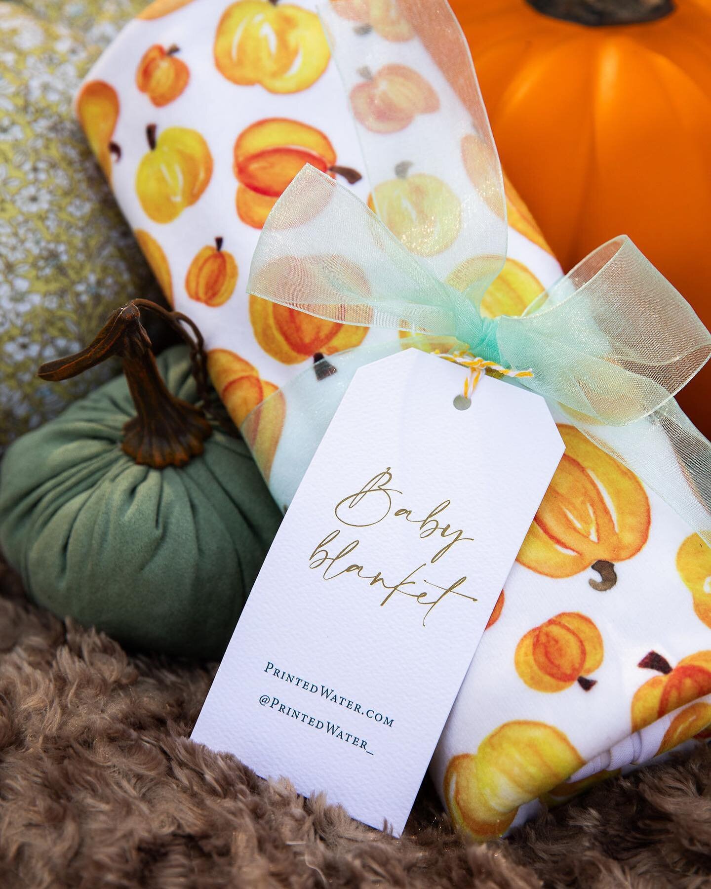 🍁 fall is just around the corner, and that means fall babies are, too! I&rsquo;ve seen my blueberry and moon baby blankets used in many &ldquo;welcome to the world&rdquo; photos and think my pumpkin baby blankets would be perfect for all of the lil 