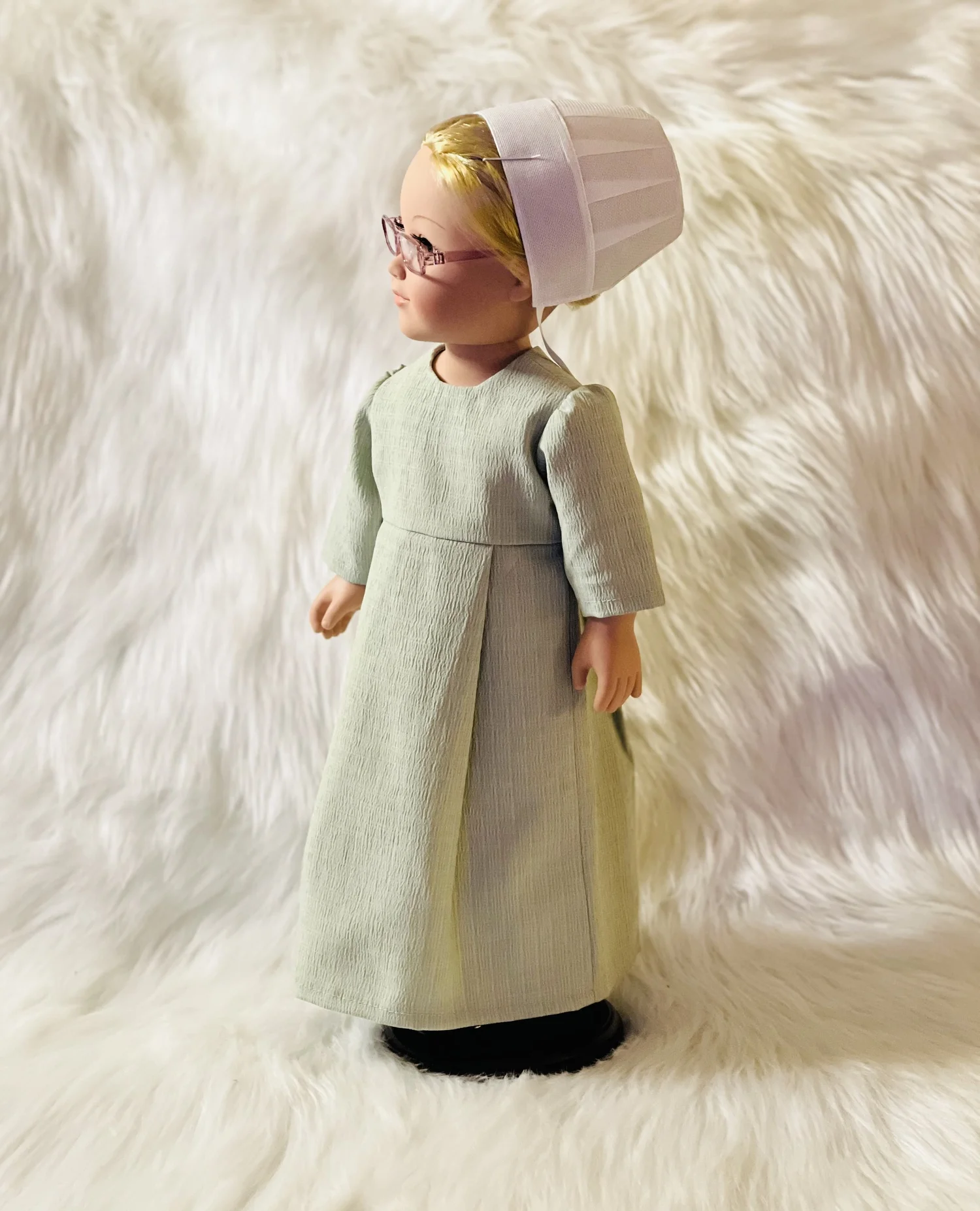 Susan  My Life As Amish Doll with Handmade Clothes (Fits 18 Inch Dolls)   Cottage Kitchen and Market