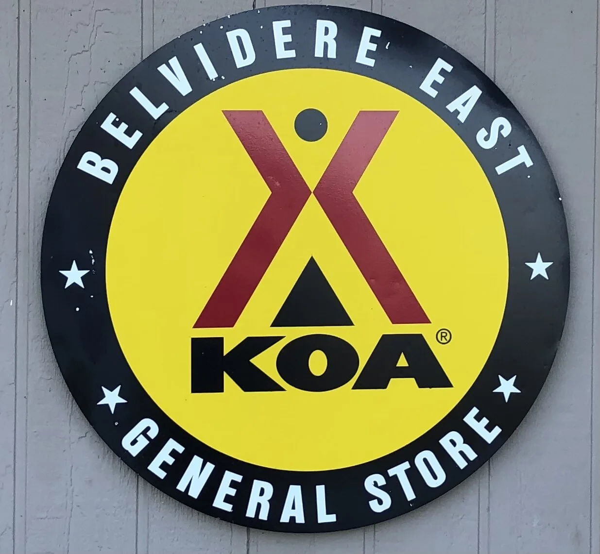 Stayed here just East of BadlandsPrairie View, waterfront, big sky, beautiful, buggy.