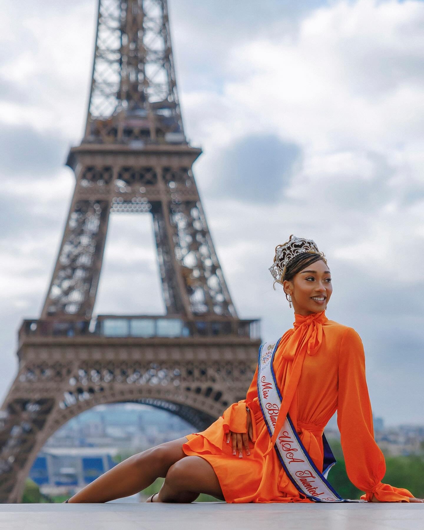 BLACK GIRL IN PARIS! 🇫🇷  Did you know Miss Black USA has a Talented Teen division for girls ages 14 to 19? 🌟

Yes, it&rsquo;s true, and they are absolute powerhouses of talent and intelligence! 💫 

Meet our reigning teen queen, 18-year-old Iyana 