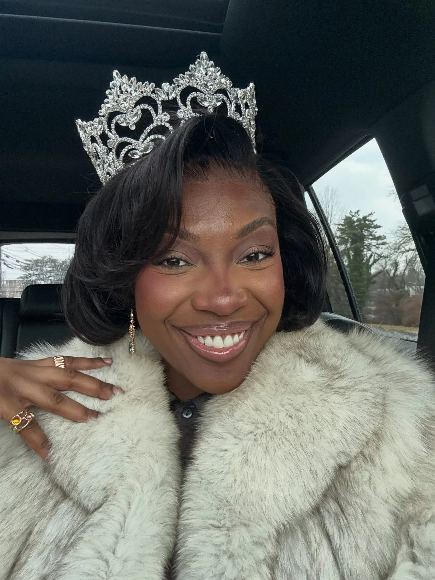 Some #selfies from Miss Black USA today! 

#selfie #missblackusa #representation #pageantqueen