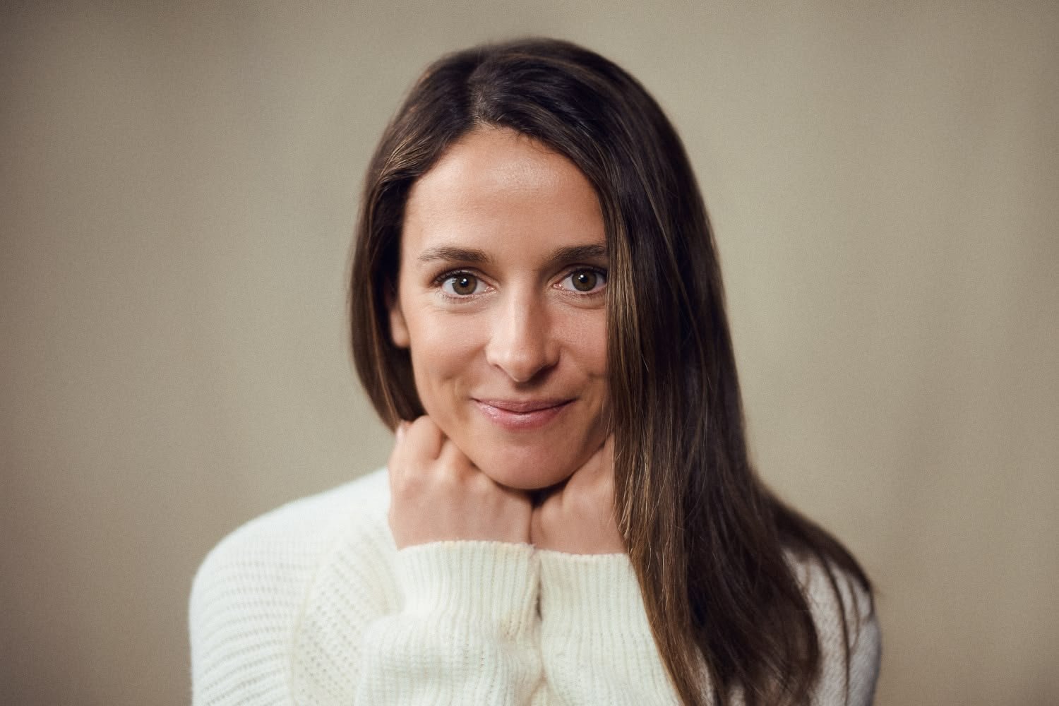 Amelia Headshot for Chris Henry Photography