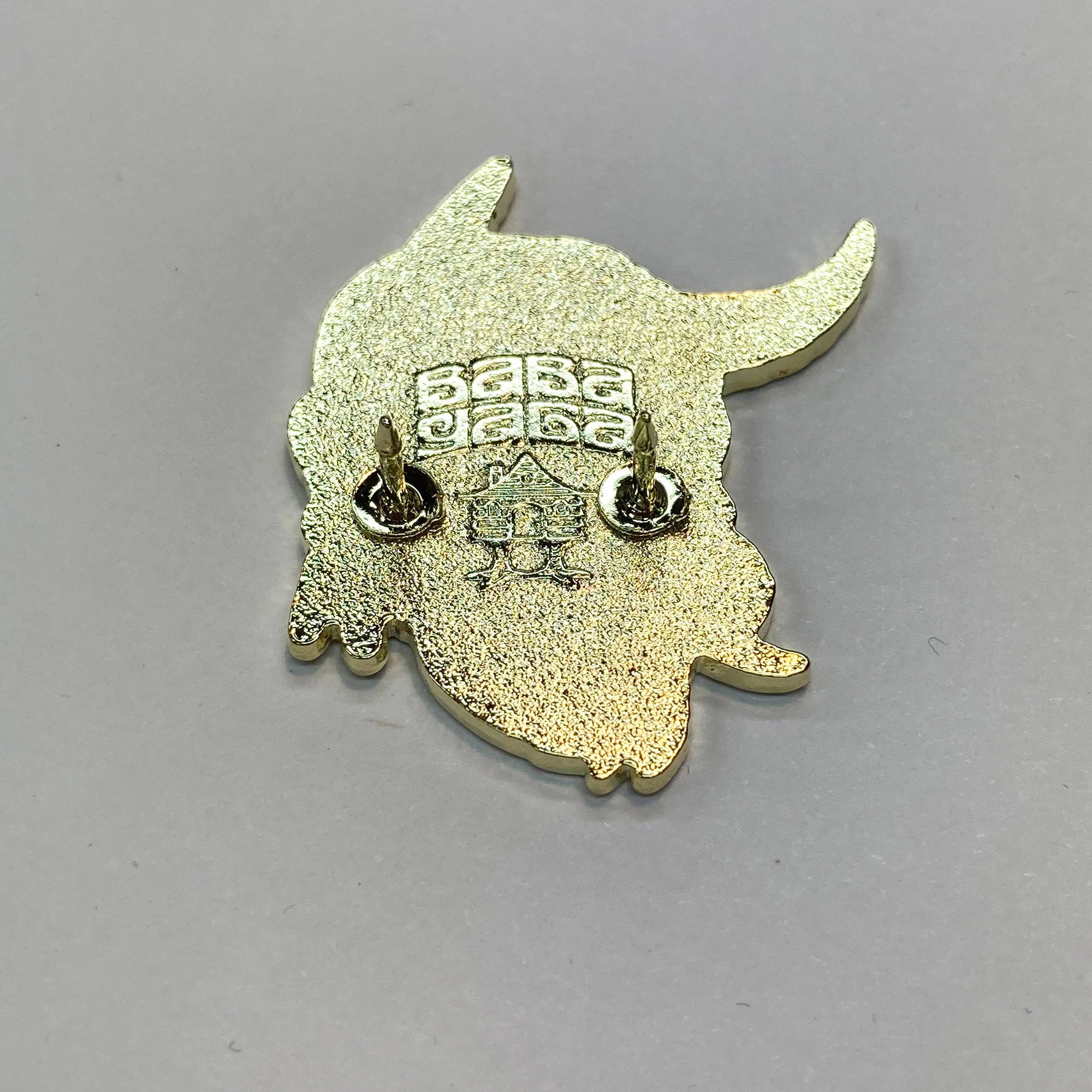 Oni-Pin_gold3.jpg