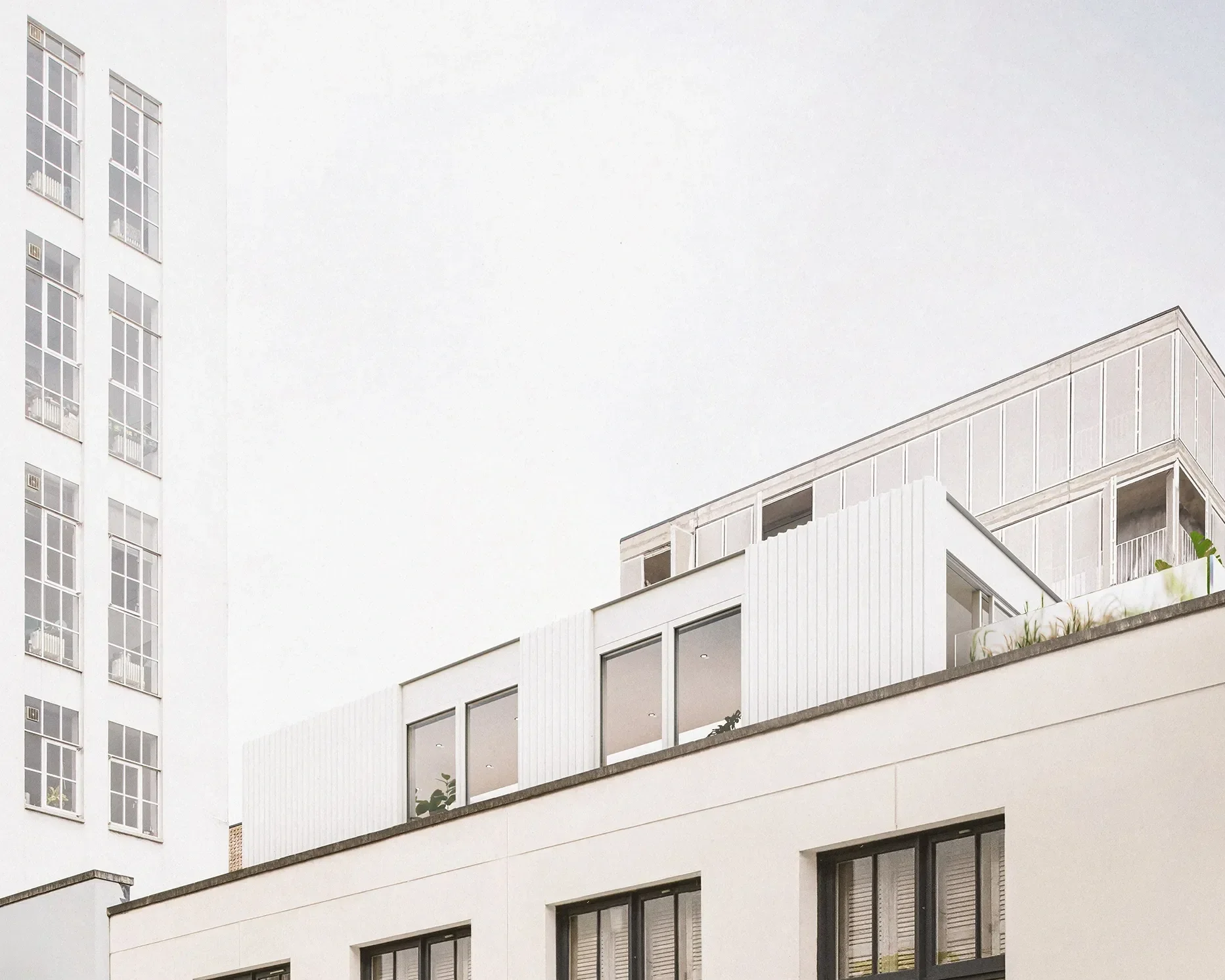 Roof extension, Alaska Building