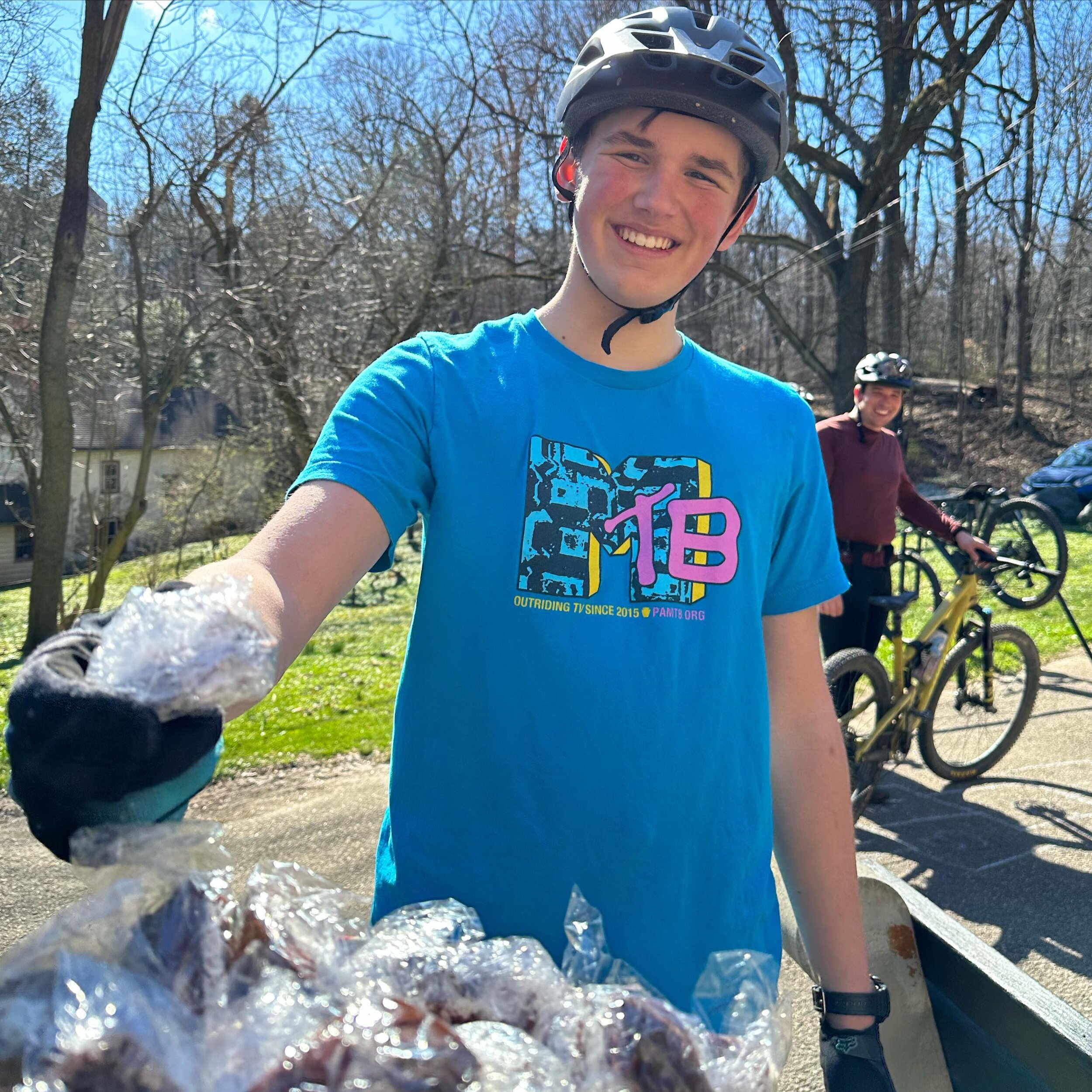 All of the best came together for the #phillybikeexpo Mtb ride this morning; awesome people, great weather and even some #picl riders! The group started  @papertrailbikecafe and finished with @grinduro whoopie pies! Tomorrow we&rsquo;ll start from th